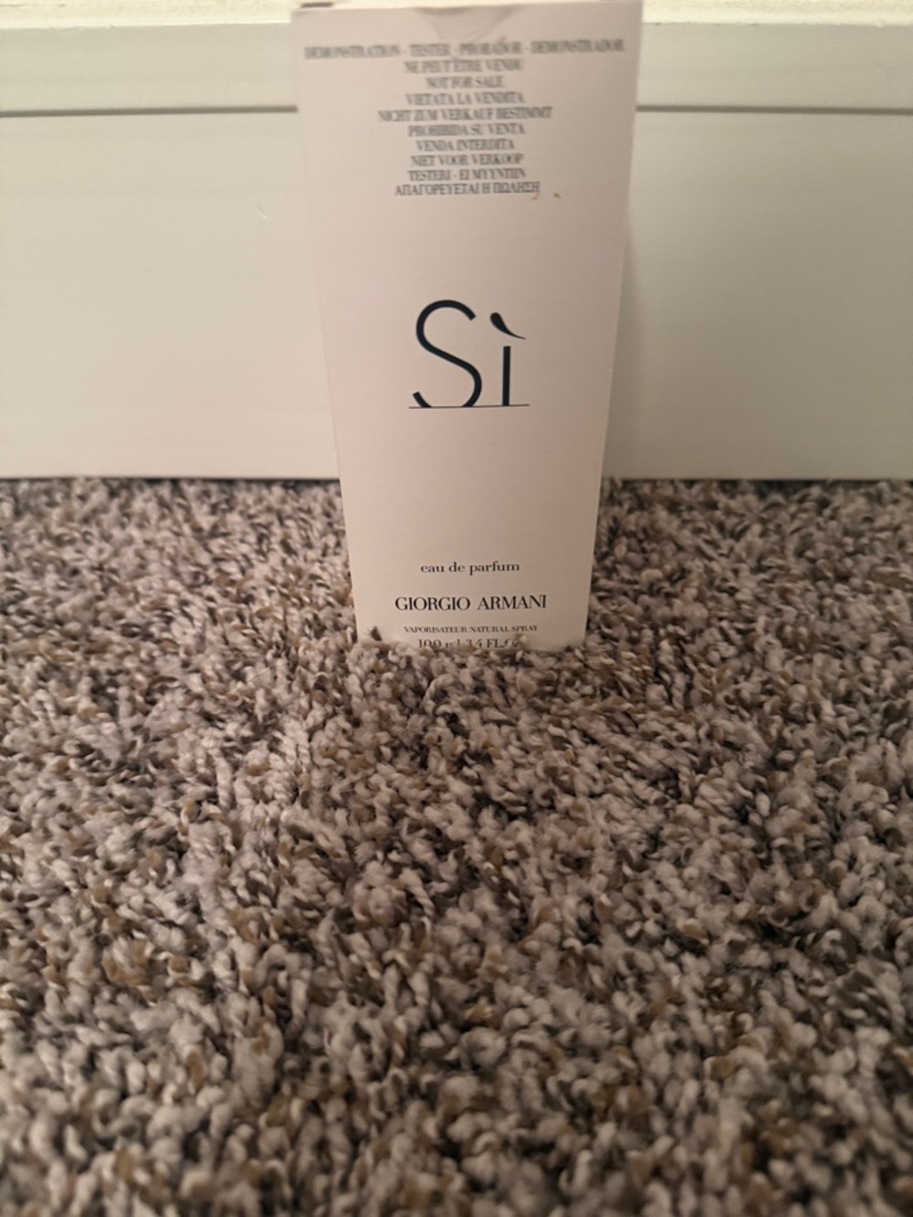 Giorgio Armani Si Eau de Parfum - Cream White Box - Picture 3 of 4